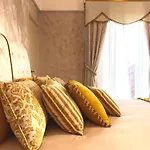 Luxury Regia With Swimming Pool بيت ضيافة Sovereto