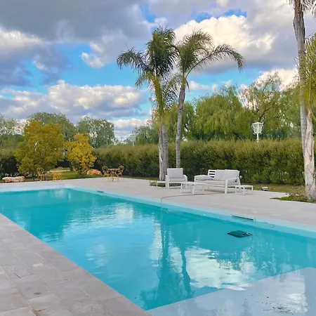 בית הארחה Suite-regia Domus 3*