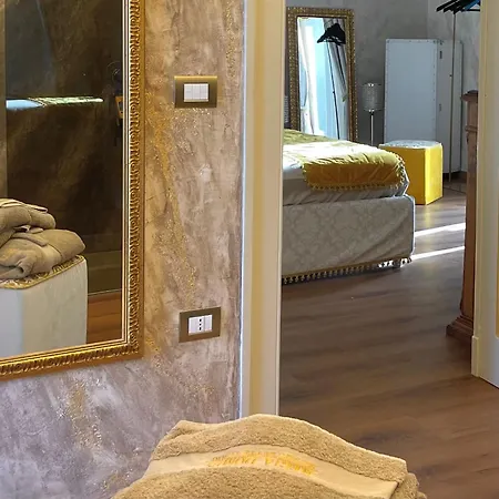 Suite-regia Domus בית הארחה Sovereto